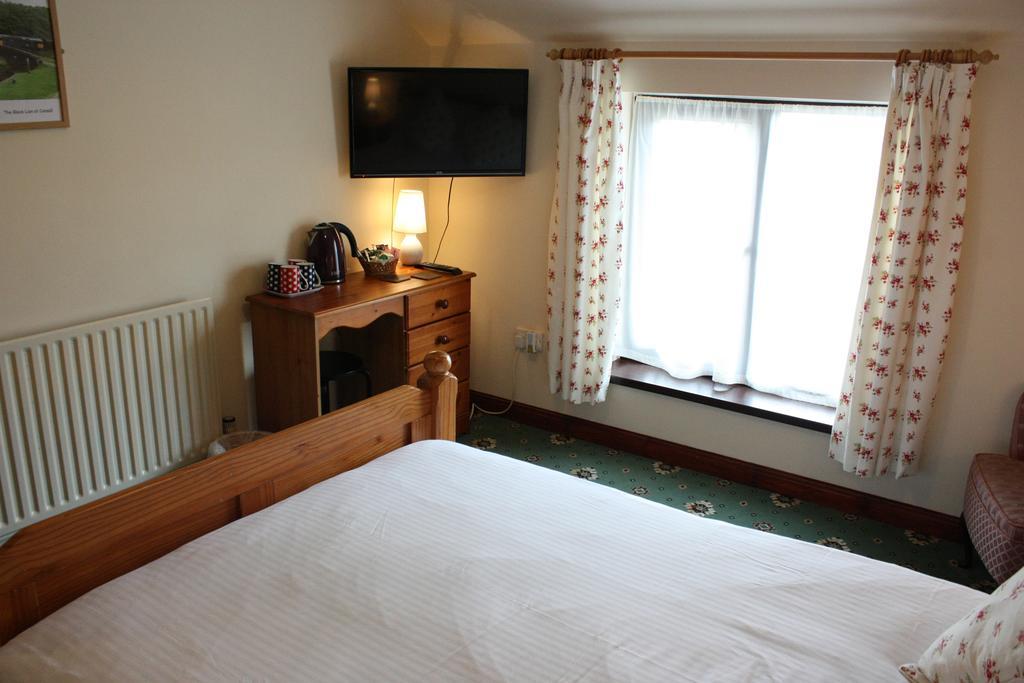 Shawgate Farm 3*